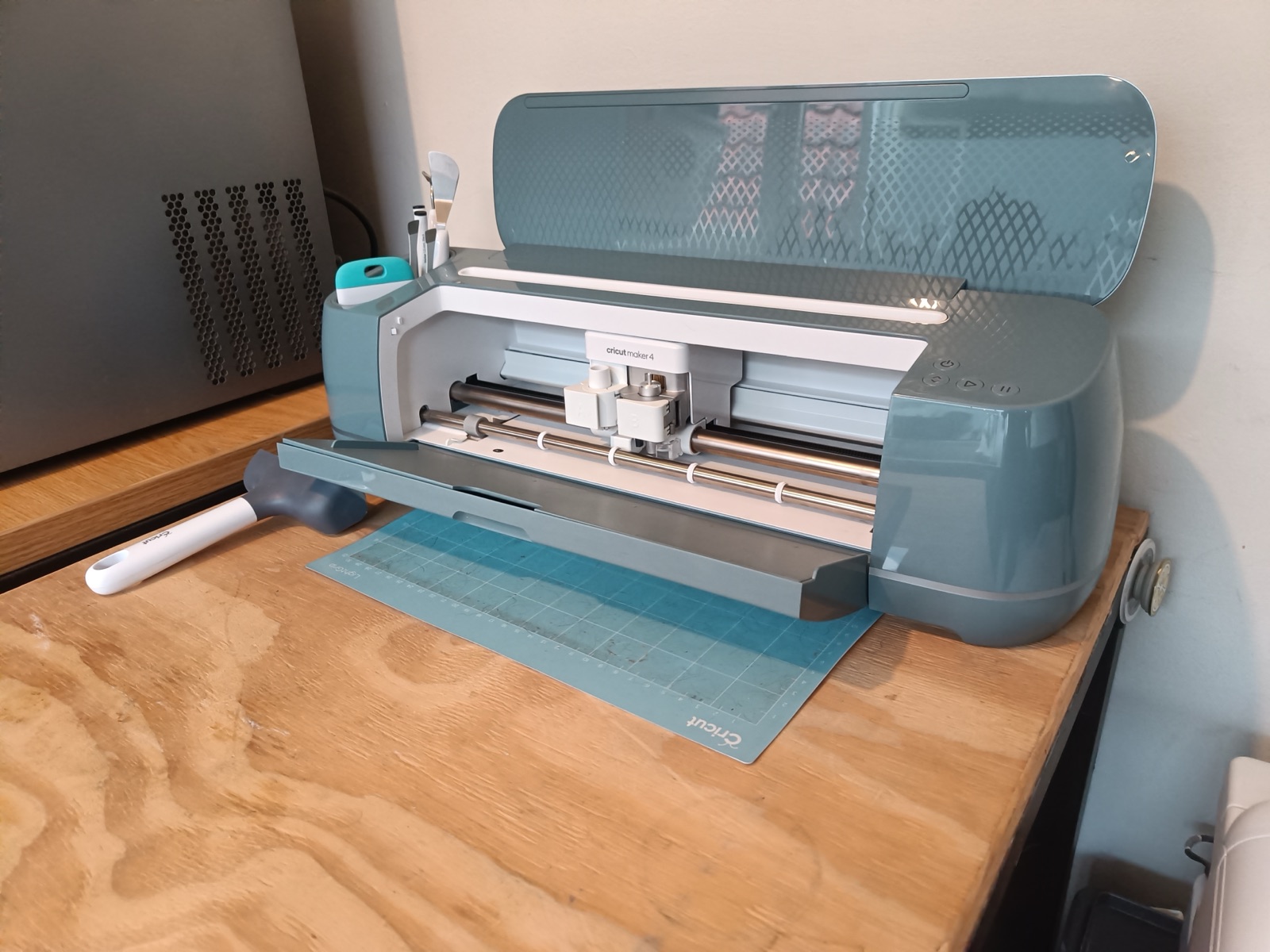 Vinyl cutter